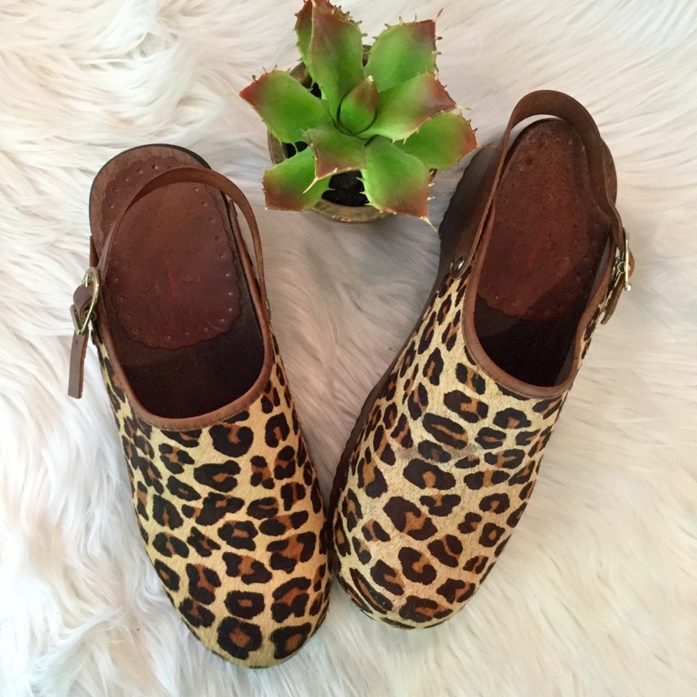 ❌SOLD❌ Hanna Anderson Animal Print Clogs, 39